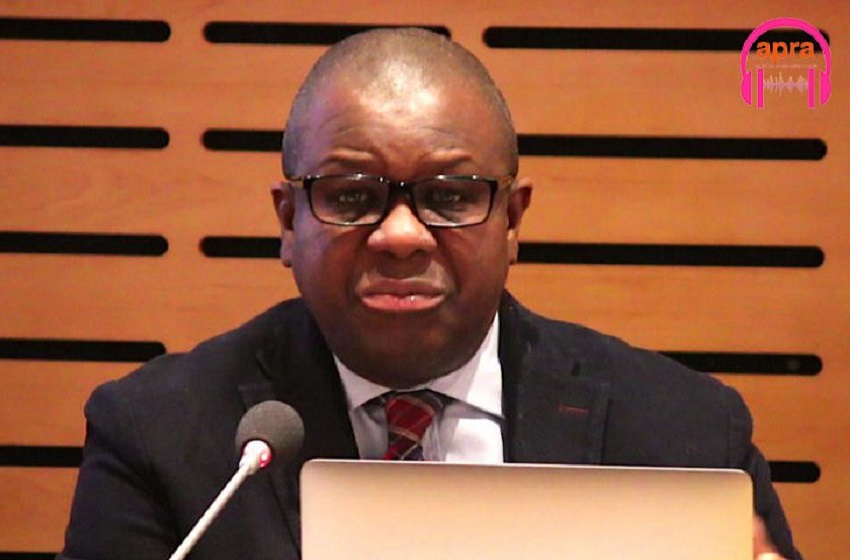 Le Consul Général de Côte d'Ivoire à Paris annonce des consultations avec la communauté ivoirienne.