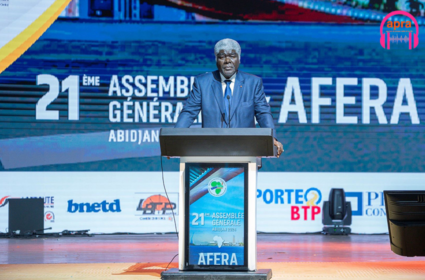 21e AG de l'AFERA : Le Premier Ministre Robert Beugré Mambé évoque des solu-tions pour le financement des réseaux routiers