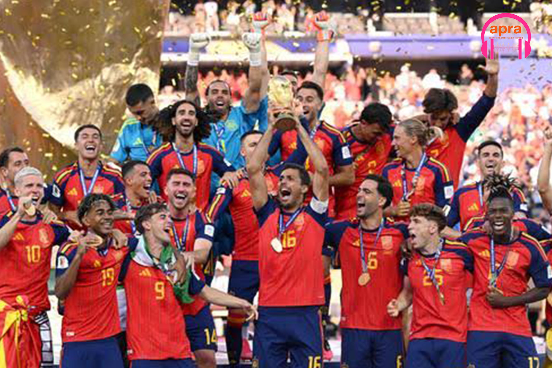 Sport / football : Espagne - Argentine : la Roja de nouveau sur le toit du monde.