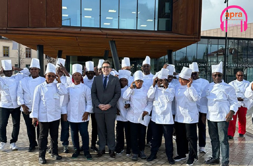 France: 33 Formateurs aux métiers de la boulangerie-pâtisserie, et cuisine professionnelle renforcent leur capacité.