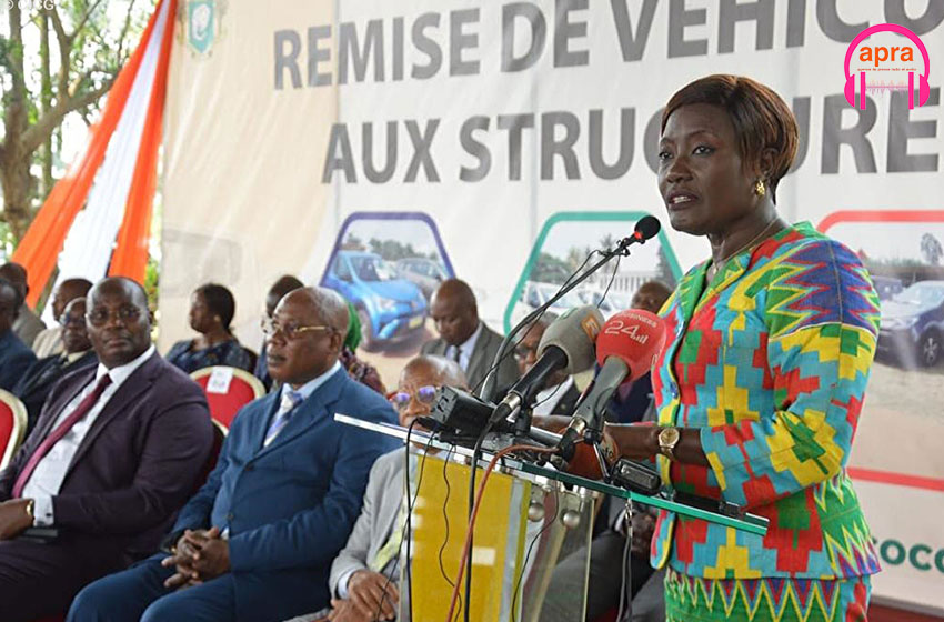 Ministre de l’éducation nationale et de l’alphabétisation : éducation nationale : La ministre Mariatou Koné remet 144 véhicules aux directeurs centraux et régionaux, et aux inspecteurs de l’enseignement préscolaire et primaire