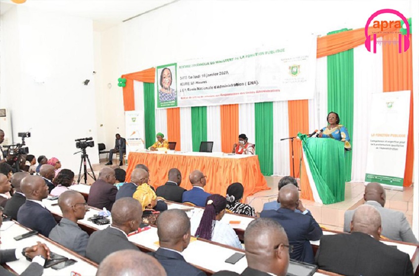 Rentrée solennelle du ministère de la Fonction publique : la ministre Anne Ouloto annonce ses chantiers pour l’année 2023