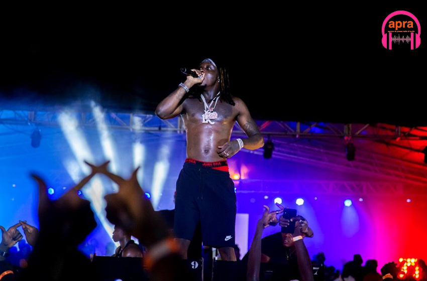 Culture/Musique : concert magistral de l'artiste Himra au Stade de la BAE de Yopougon