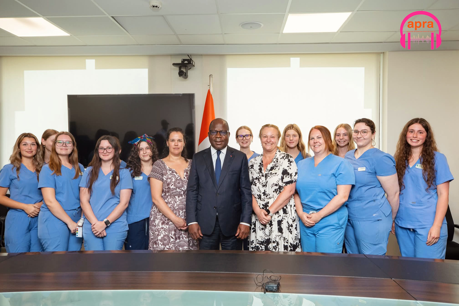 SANTÉ / Des étudiantes canadiennes plongées au cœur du système de santé ivoirien : une immersion marquante en santé mentale.