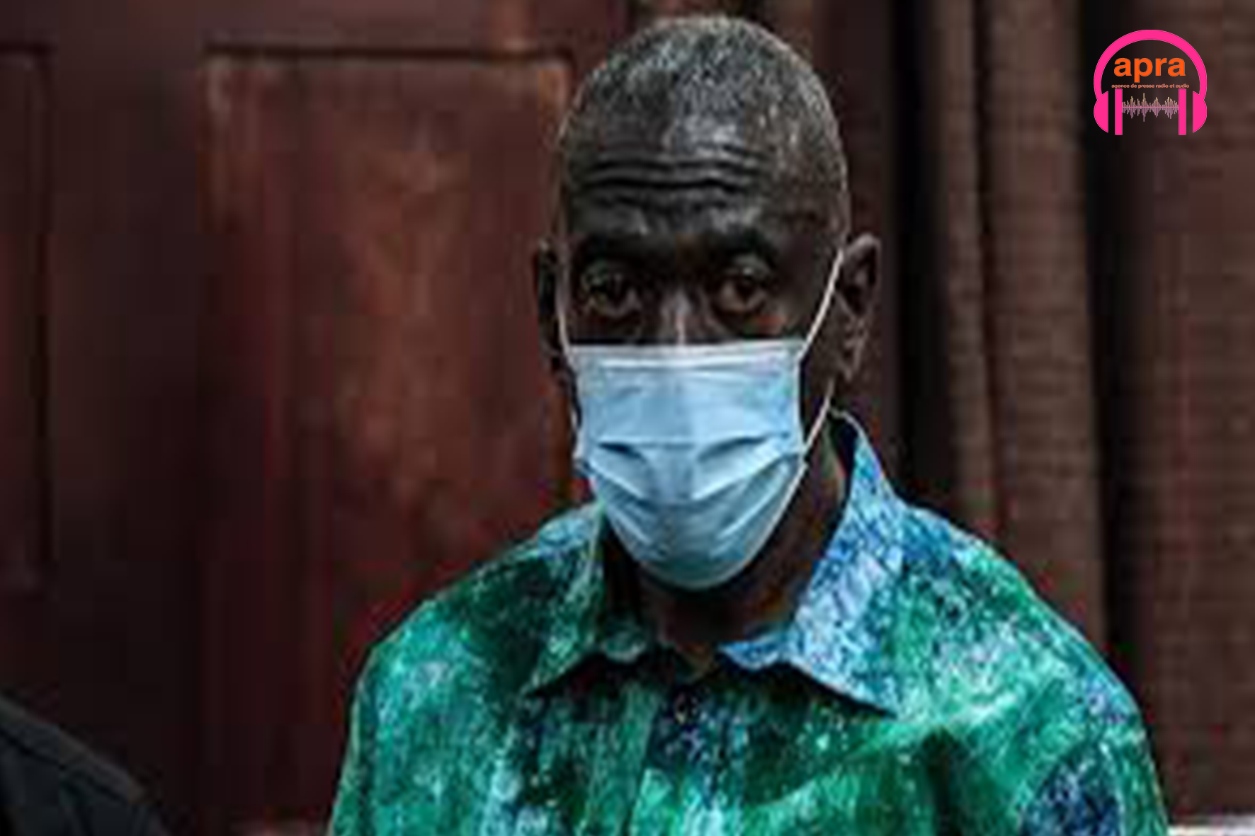 Ouganda : Kizza Besigye devant la Haute Cour, l’inquiétude grandit sur sa santé.