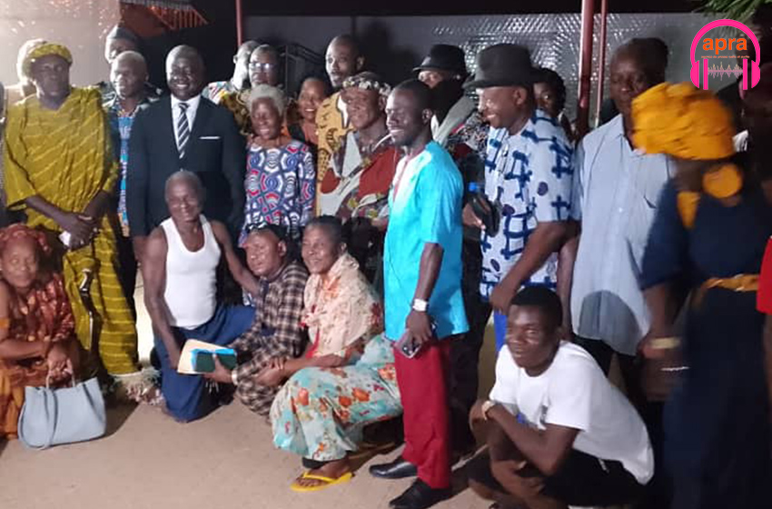 Culture/Adzopé : La caravane du conte d’« A Plus Vision » enchante la Mé sous le signe de la paix