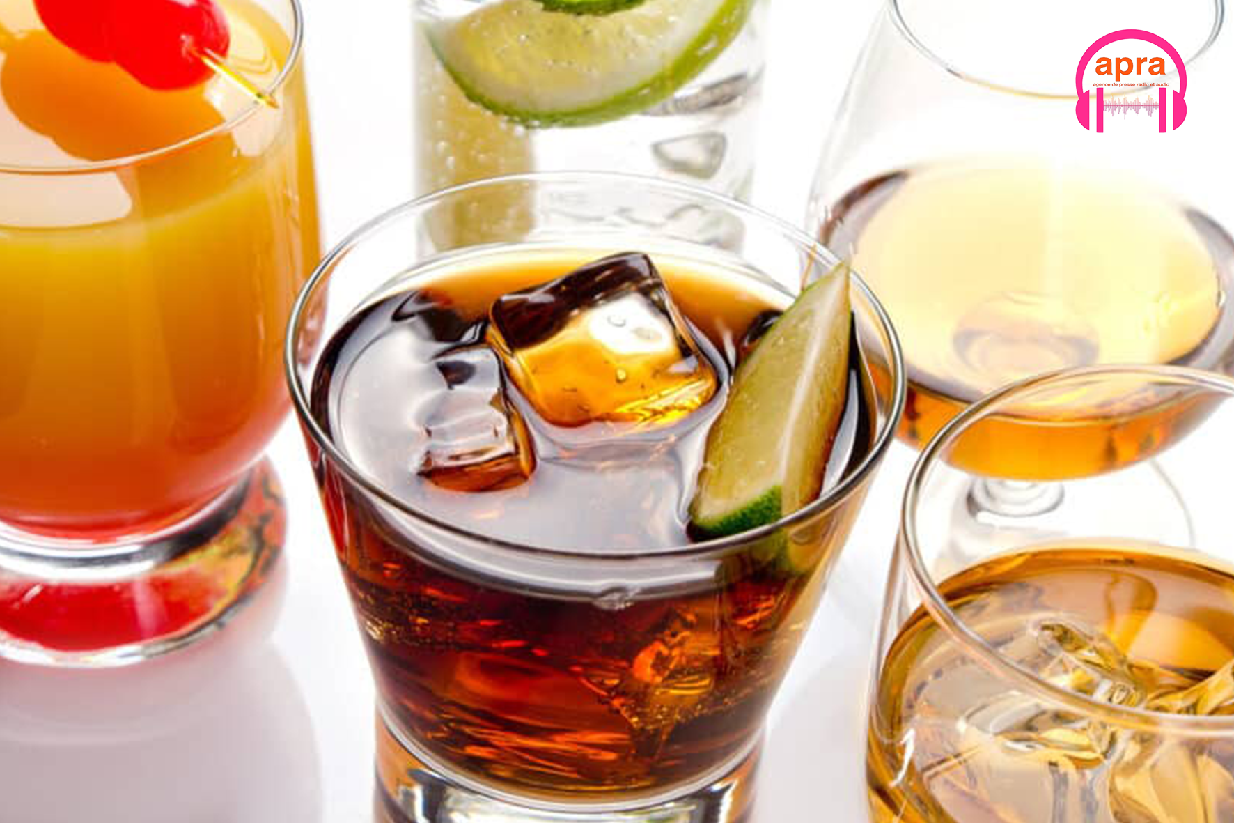 BIEN-ÊTRE / Canicule : alcool, café, sodas, ces faux alliés qui vous déshydratent en pleine chaleur.
