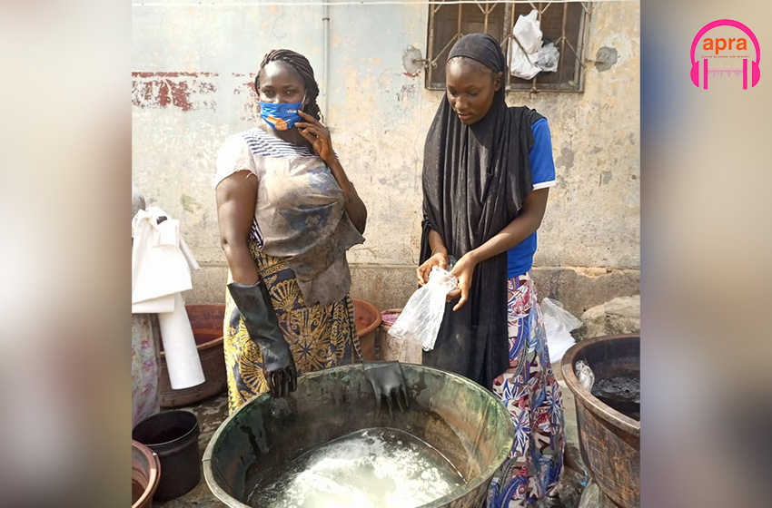 L’autonomisation de la femme Ivoirienne grâce à la teinture.