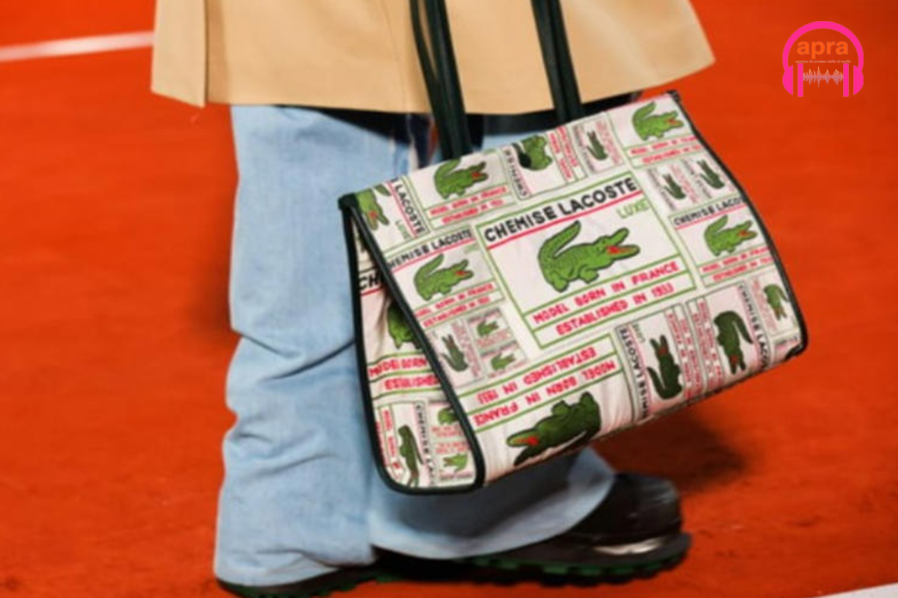 Économie : La justice française bloque la vente de produits Shein imitant le crocodile de Lacoste dans l’UE.