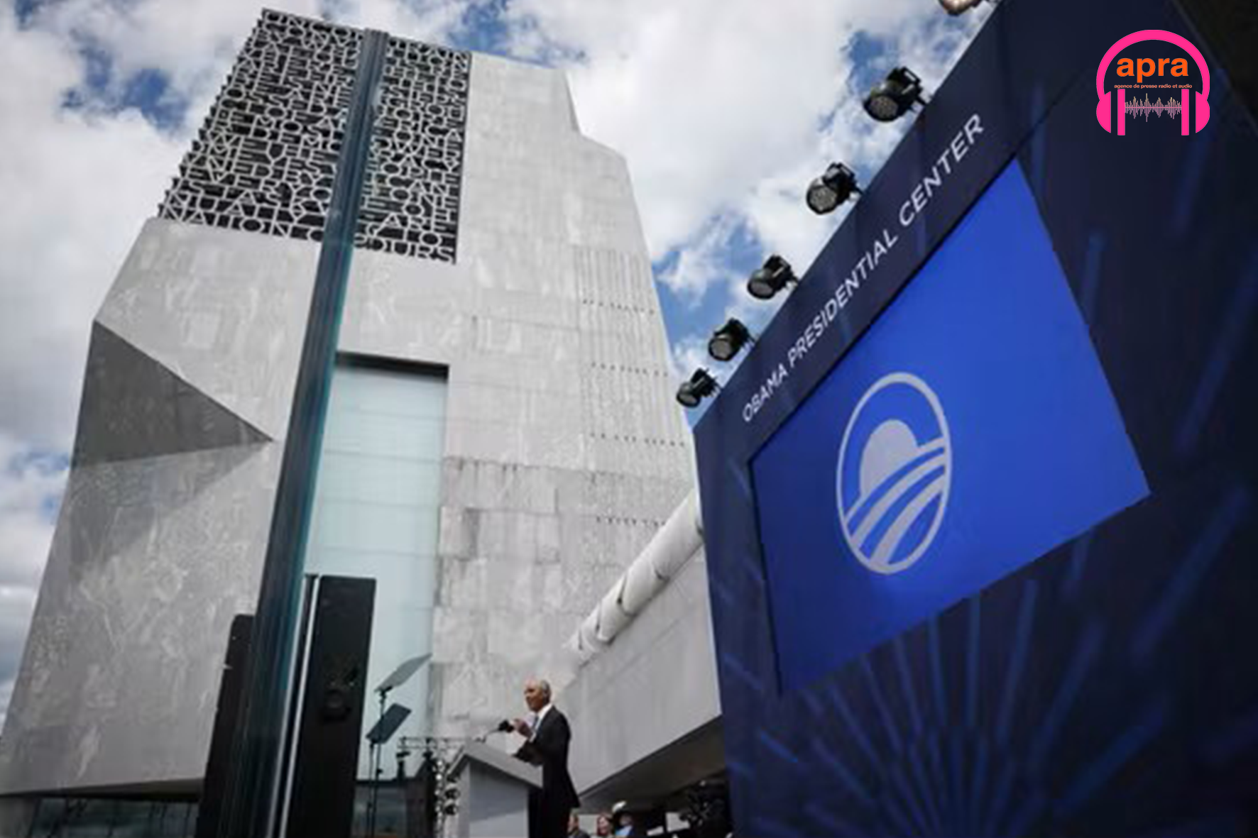 Actualité internationale : Barack Obama inaugure son centre présidentiel à Chicago et lance un appel à l’unité.