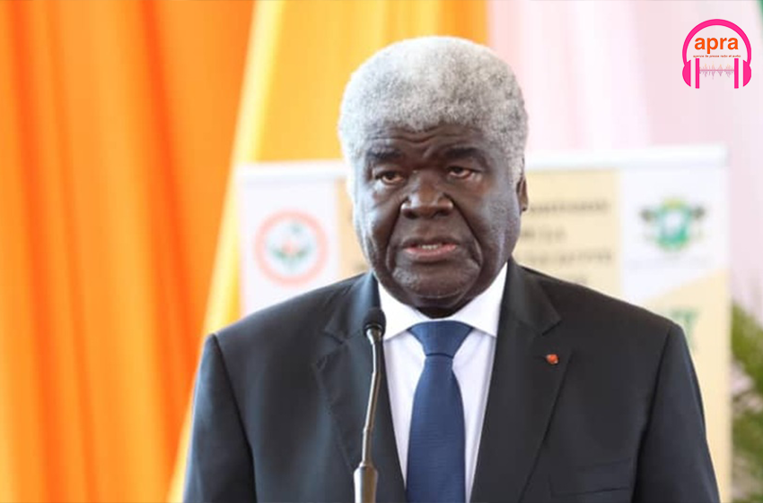 Actualité Nationale : Robert Beugré Mambé reconduit à la tête du Gouvernement.
