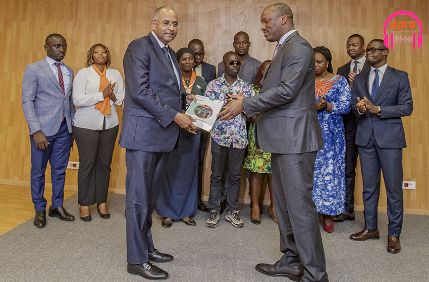 2023 année de la jeunesse : le rapport des consultations nationales de la jeunesse