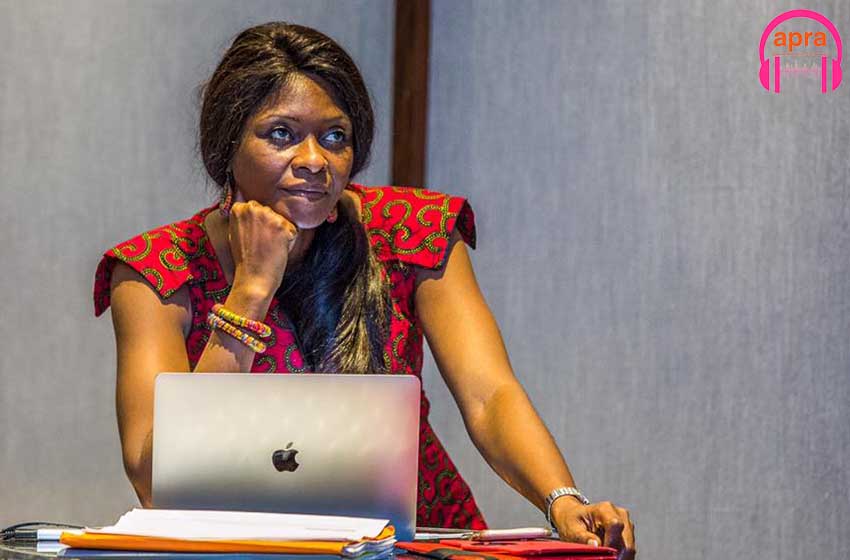 Une bougie de plus pour la Directrice Générale de la webradio La Voix de la Diaspora et APRA !!!