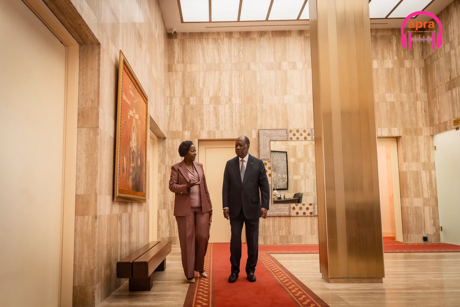 CULTURE / Abidjan au cœur de la diplomatie francophone : Alassane Ouattara reçoit Louise Mushikiwabo.