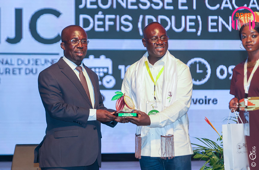 Durabilité du cacao : le gouvernement encourage les jeunes à être les pionniers de la réinvention de la filière cacaoyère