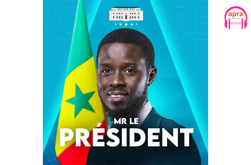 Présidentielle au Sénégal: Bassirou Diomaye Faye succède à Macky Sall