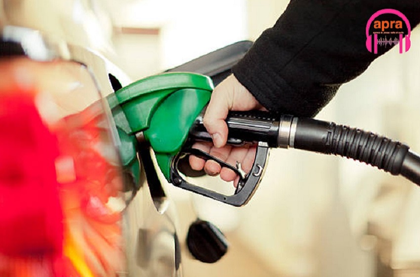 Pénurie de carburant en France : ce boom des importations qui fait flamber le prix à la pompe.