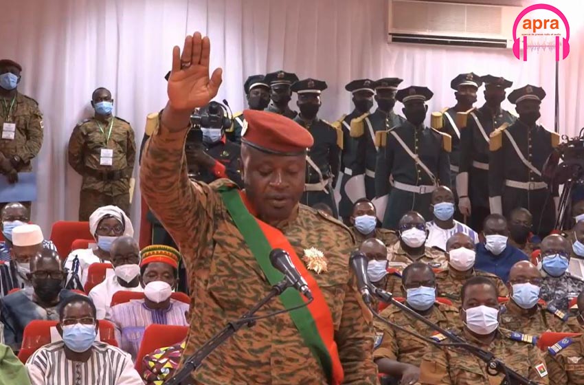 Paul Henri Damiba a prêté serment le 16 février 2022 au Burkina Faso.