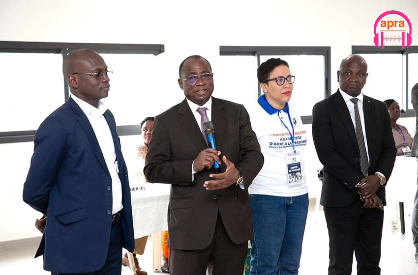 Recrutement pour la formation-insertion de 250 jeunes dans les métiers d’aide à la personne pour les ménages et institutions : le ministre N’Guessan Koffi rencontre et encourage les candidats