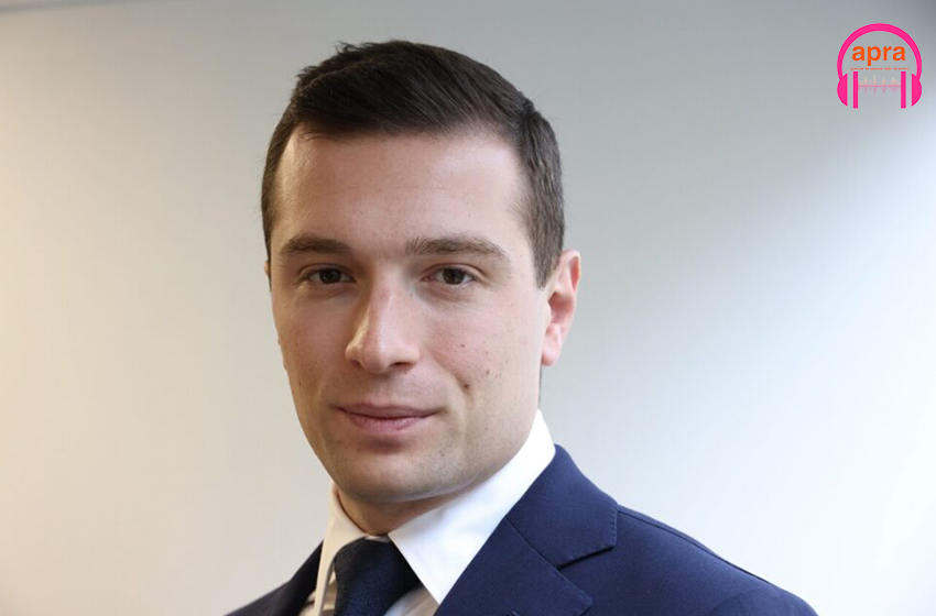 Premier tour des législatives anticipée en France : l’extrême droite confirme