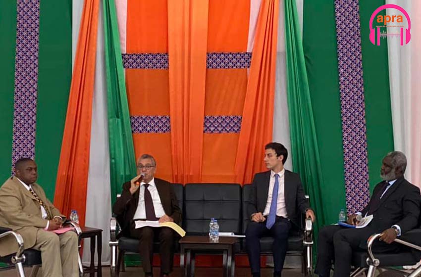 Conférence sur la thématique « regards croises France - Cote d’Ivoire sur l’évolution de la fonction publique », à l’ENA.