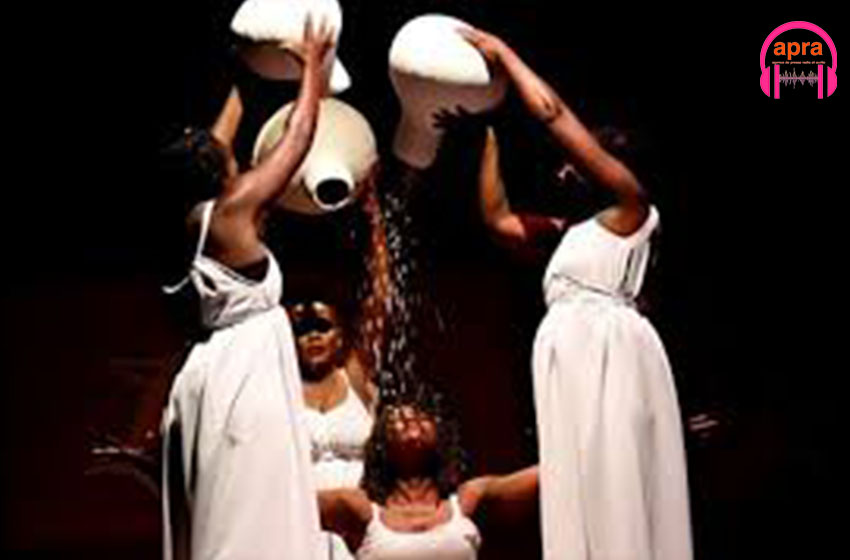 Culture : "Réveil des consciences : 'Reine' une pièce de théâtre qui brise le tabou du viol au Mali"