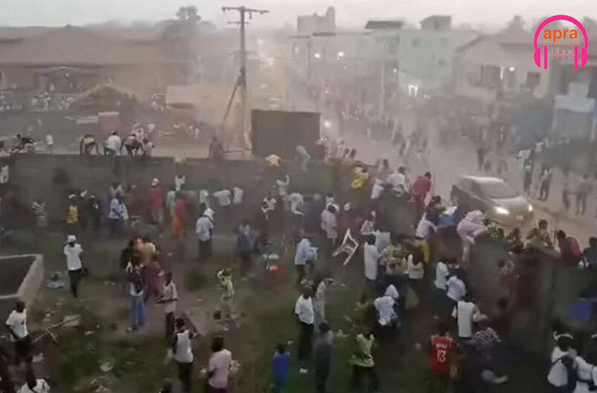 Drame en Guinée : Au moins 56 morts dans une bousculade lors d'un match pour Doumbouya