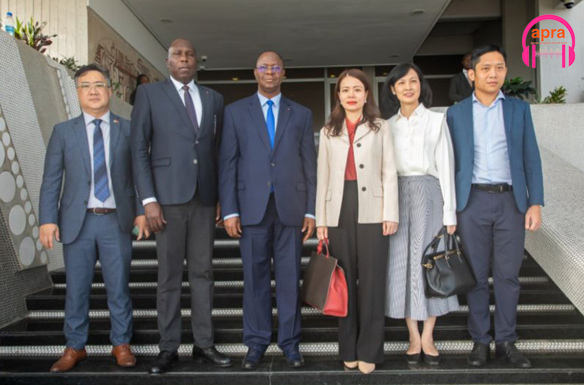 Coopération : La vice -ministre du Vietnam a été reçue par le ministre ivoirien de l'Intégration africaine.