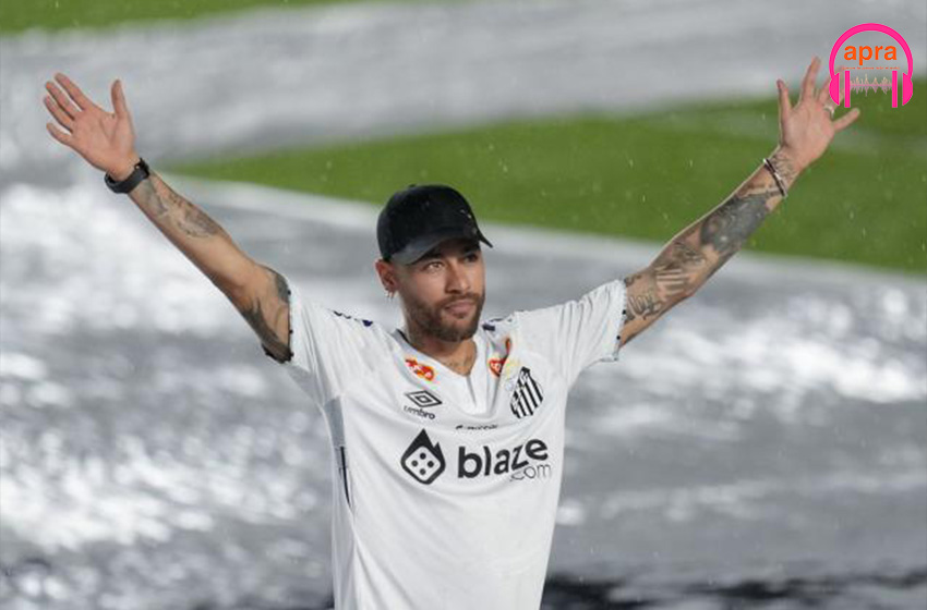 Sport/ Football : Neymar, le retour du roi à l'aube d'une nouvelle ère à Santos