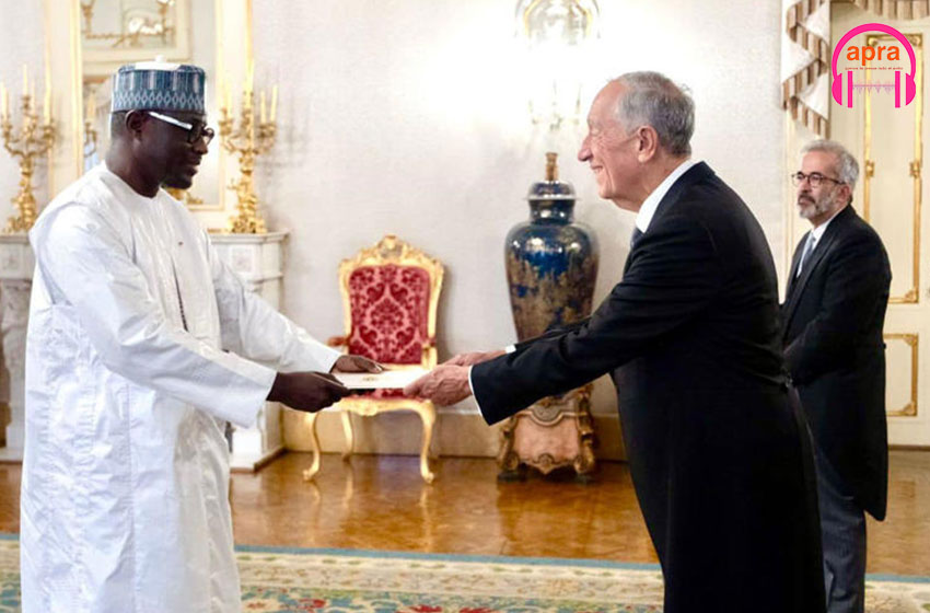 Ambassade : le nouvel ambassadeur du Tchad au Portugal reçu par le président de la république