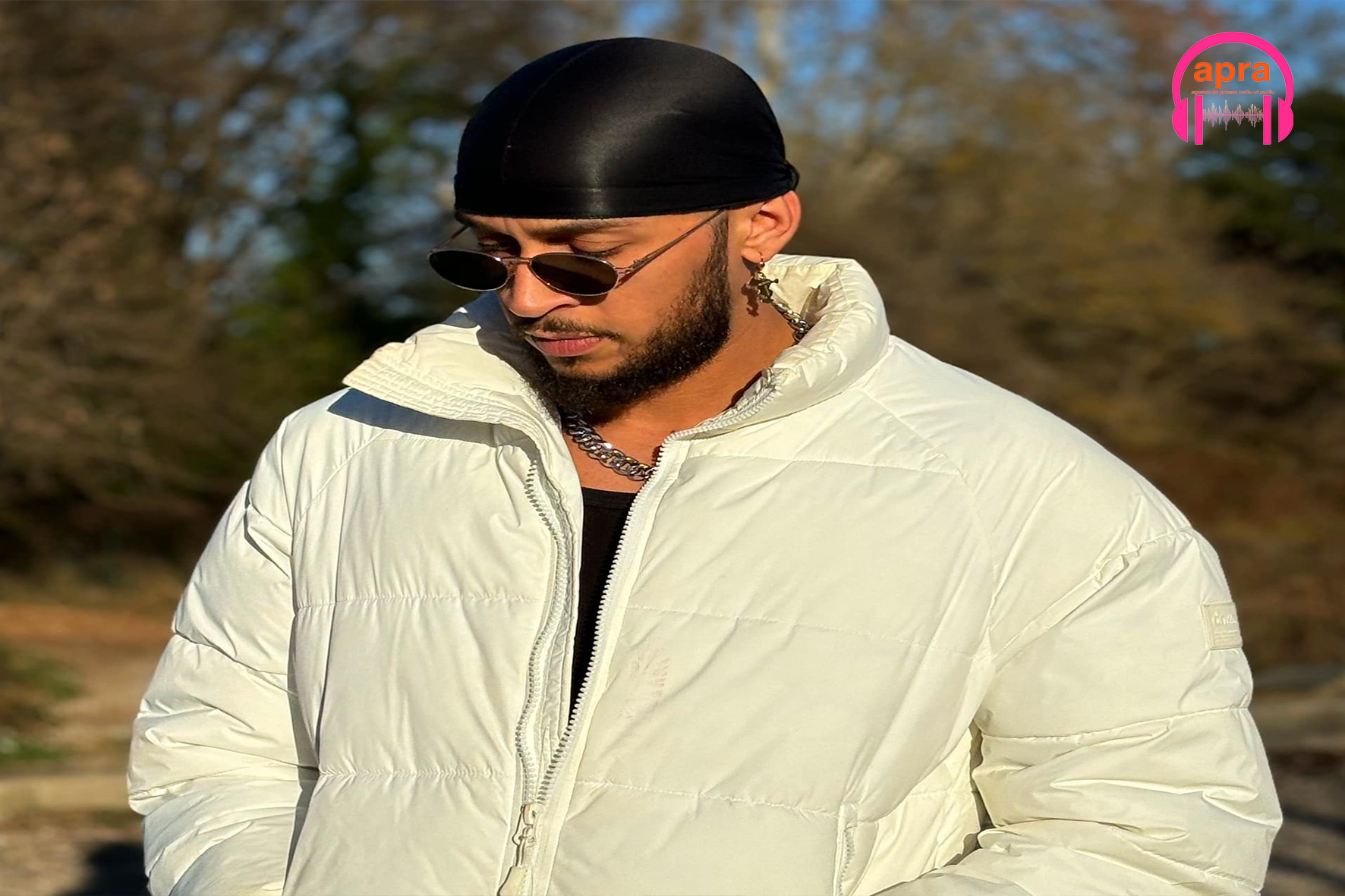 MUSIQUE-PEOPLE / Meiitod électrise Abidjan : une Saint-Valentin vibrante au Yelam’s sous le signe de l’amour et de l’unité des cultures.