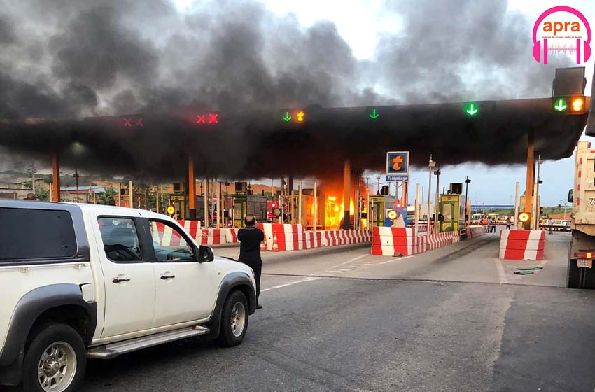 Drame : Autoroute du nord: le poste de péage d’Attinguié en feu.