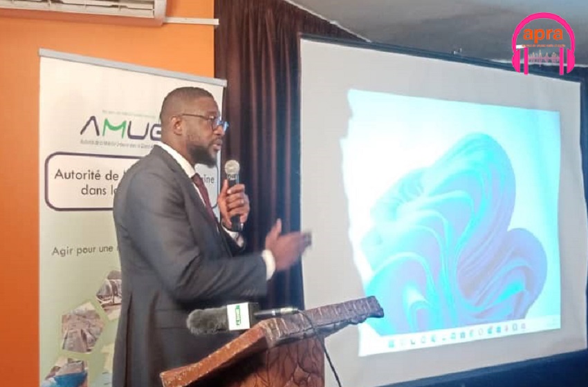 Lancement des activités des groupes de travail de la mobilité des 19 communes du grand Abidjan au palm club hôtel.