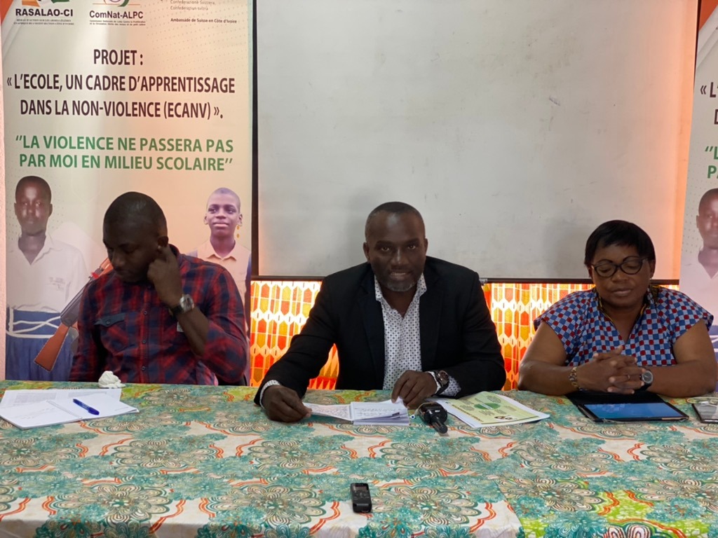 Société : Présentation du rapport d’étude sur les violences en milieu scolaire du RASALAO-CI.