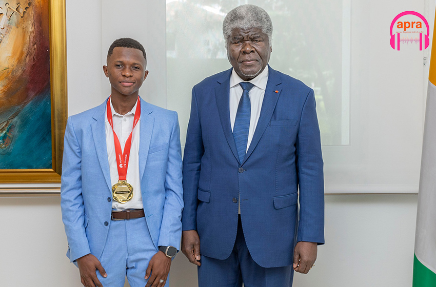Promotion de l’excellence : le Premier Ministre apporte son soutien au lauréat ivoirien de la compétition mondiale de Huawei ICT