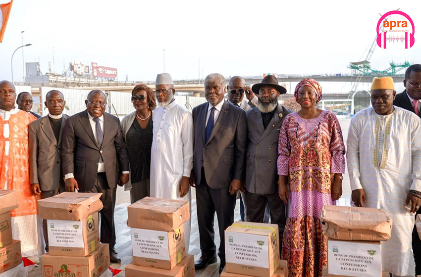 Social : le Président Alassane Ouattara offre plusieurs tonnes de kits alimentaires aux populations du District autonome d'Abidjan