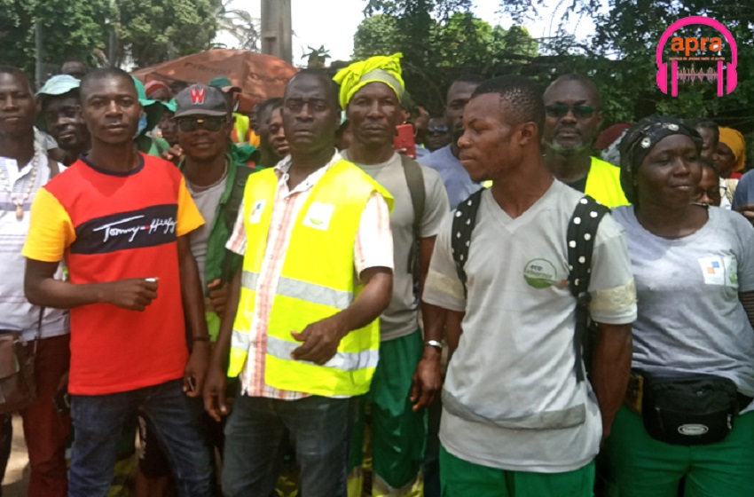 Société / Grève à EcoEburnie : Les agents revendiquent un meilleur traitement.