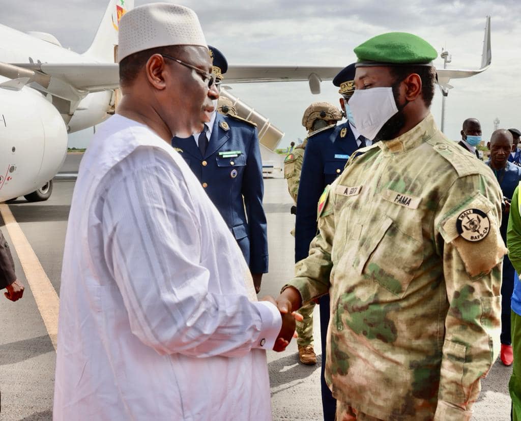 Affaire 49 soldats ivoiriens inculpés au Mali: Macky Sall à Bamako pour rencontrer Assimi Goïta.