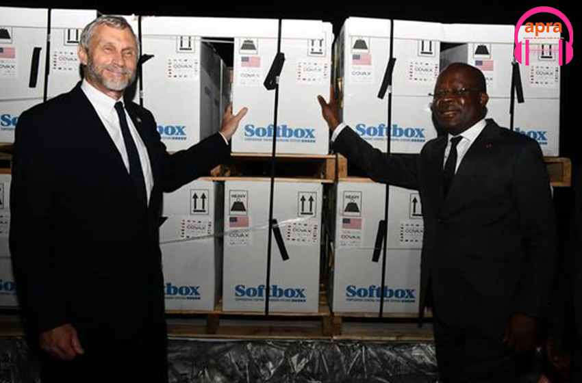 VACCINATION COVID-19: LA CÔTE D'IVOIRE A REÇU PLUS D'UN MILLION DE DOSES DE VACCINS DES ETATS UNIS.