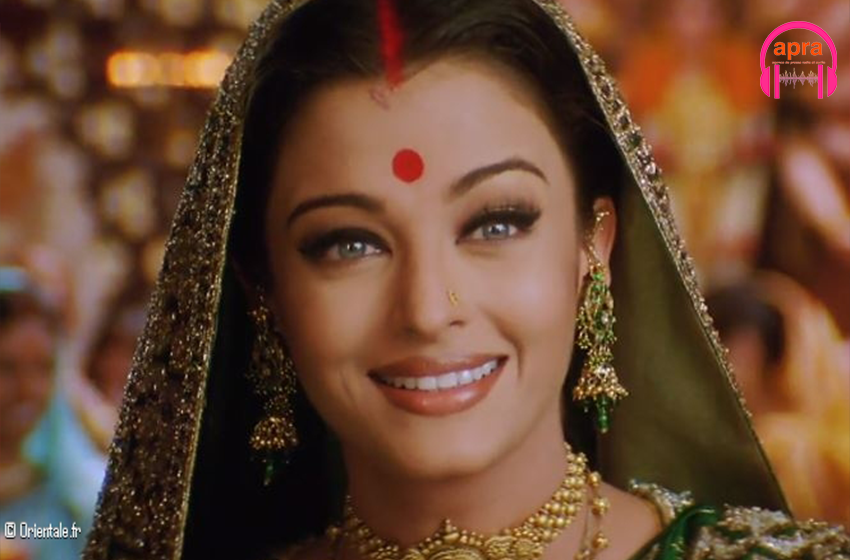 CULTURE / Le Bindi : ce petit point qui révèle l’âme de l’Inde.