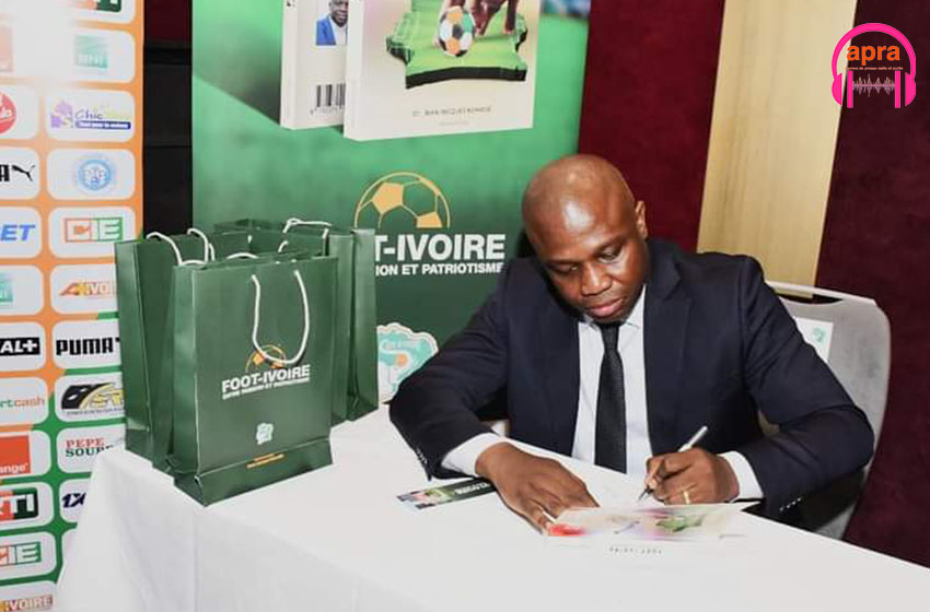 Football : Cérémonie de dédicace du livre ‘’FOOT-IVOIRE ENTRE PASSION ET PATRIOTISME’’, de docteur Jean-Jacques Konadjé