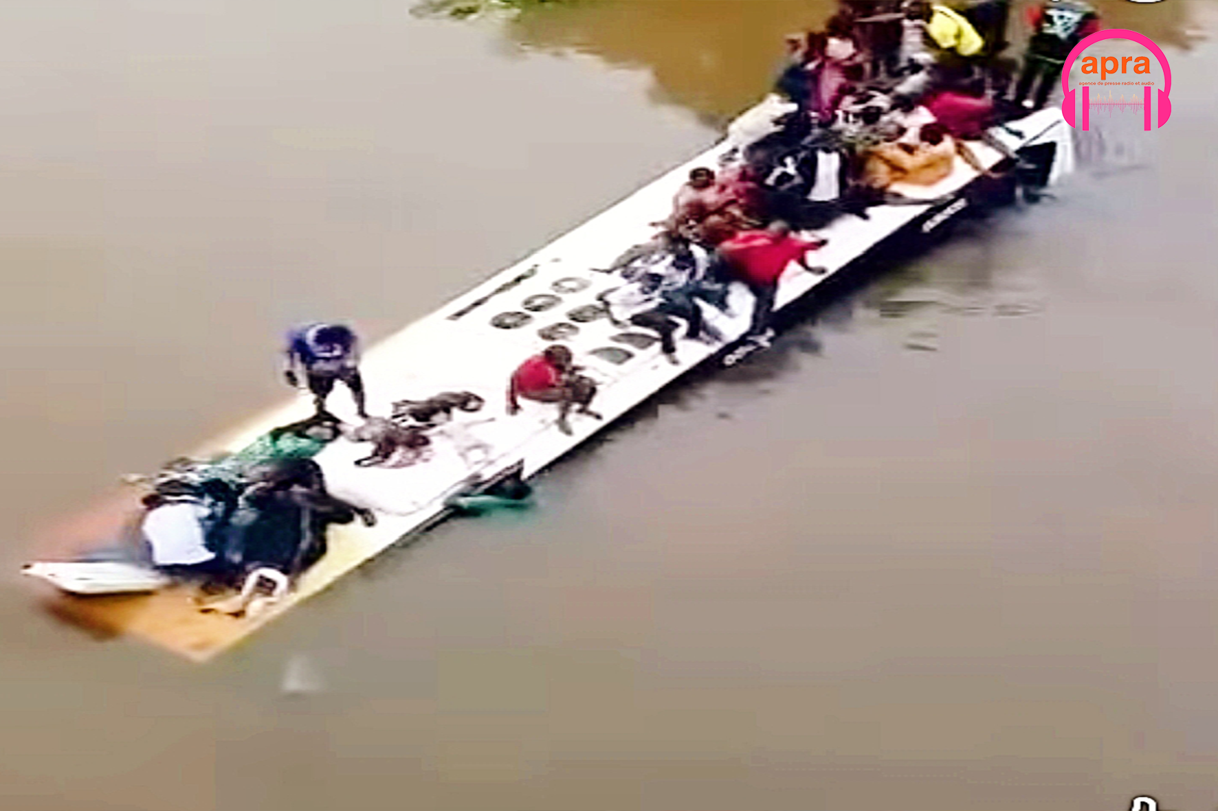 FAITS DIVERS / TOUBA : Un car englouti dans le fleuve Bafing, 14 morts et 40 blessés dans un drame d’une rare violence.