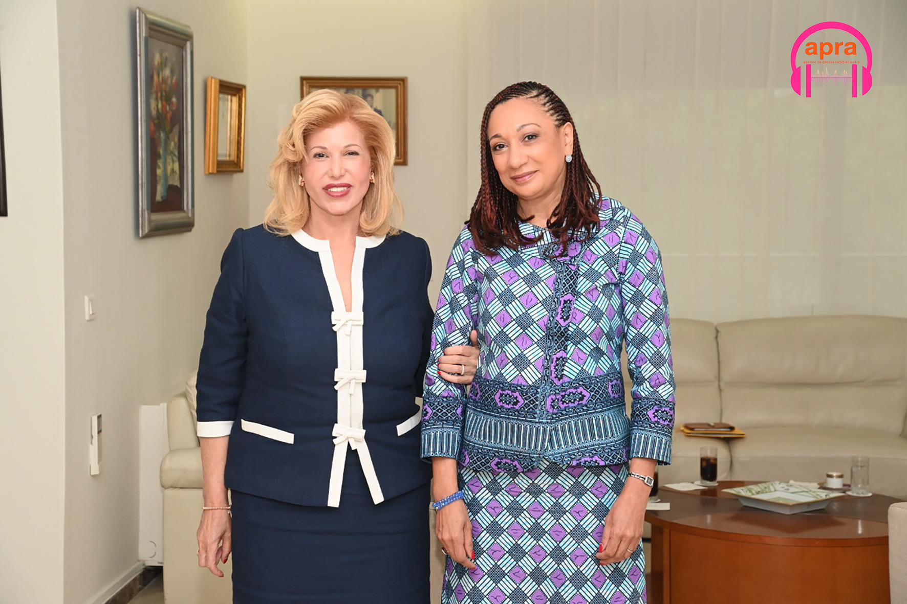 CULTURE / Agenda en effervescence : Françoise Remarck dévoile à la première Dame Dominique Ouattara un printemps culturel d’exception.