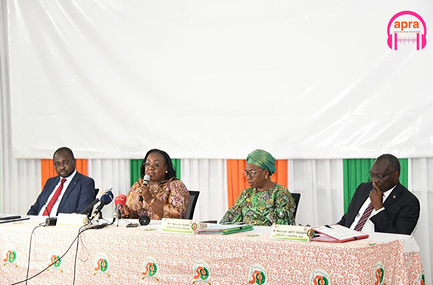 Concours de la fonction publique - session 2023 : la ministre Anne Ouloto veut recruter des fonctionnaires de bonne moralité
