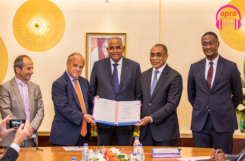 Accord de 32,8 milliards de FCFA pour améliorer les conditions de vie de 300.000 personnes dans cinq quartiers du Grand Abidjan.