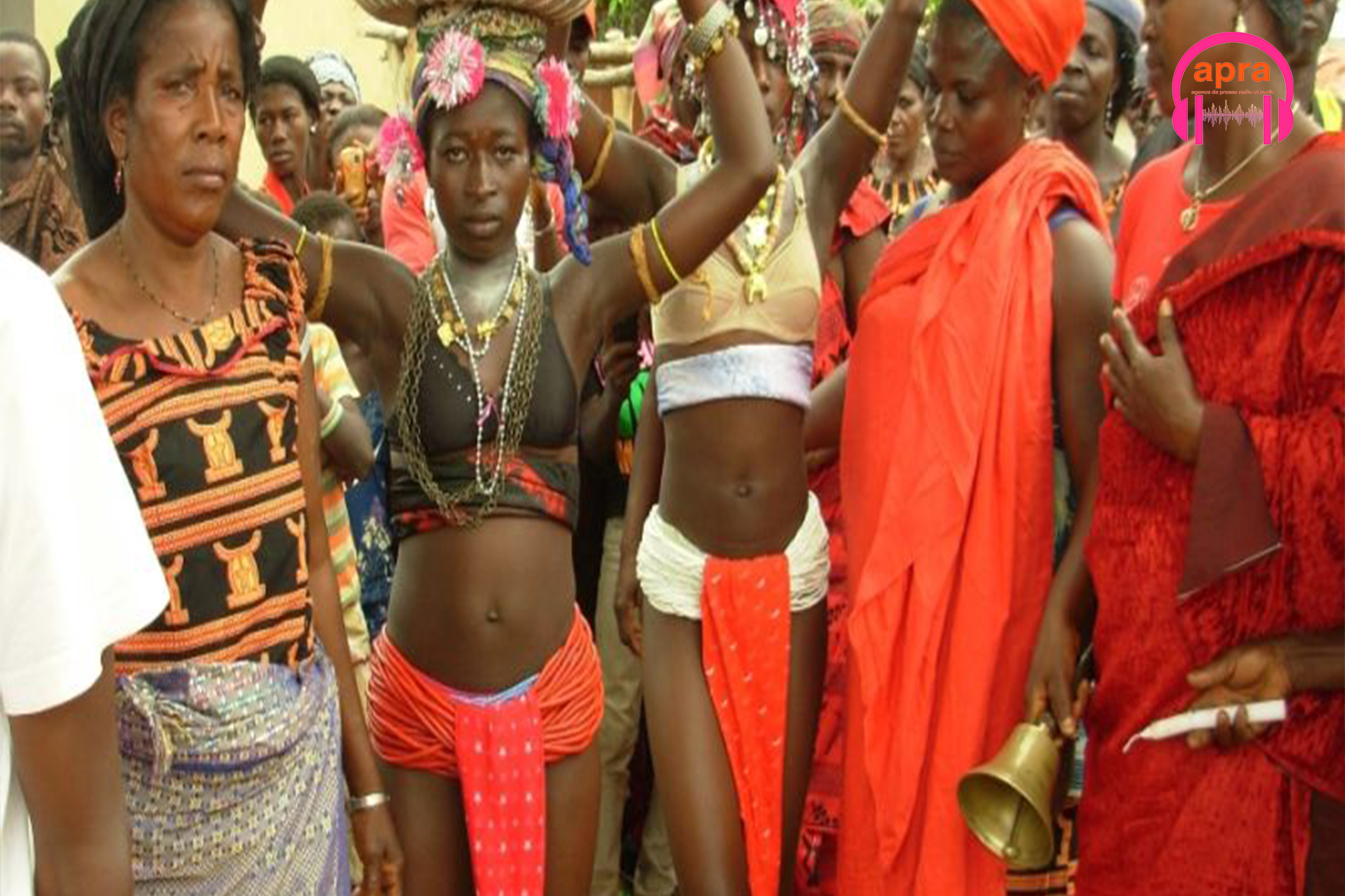 CULTURE / << LE KODJO >> : Une lingerie traditionnelle, entre héritage discret et vertus surprenantes.