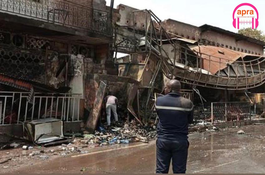 Man: un incendie fait 8 morts et 9 blessés graves.