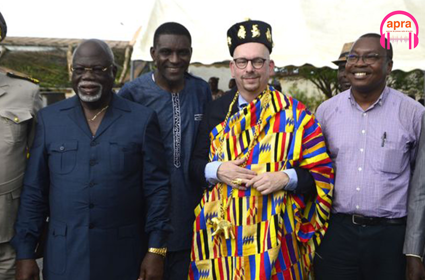 Diplomatie : S.E.M Jeroen Kelderhuis fait citoyen de Dassioko et de Sassandra